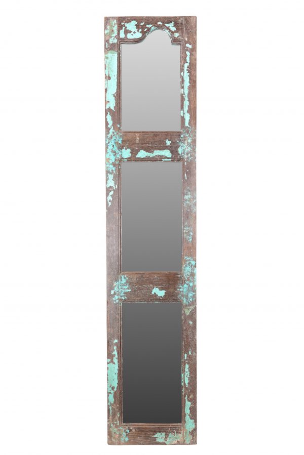 spiegels gemaakt van oude teakhouten deuren