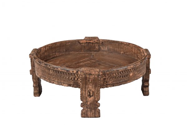 oude salontafel uit India- chakki table